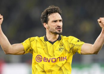 Mats Hummels: Dortmund, Rim i Podrška oproštaju