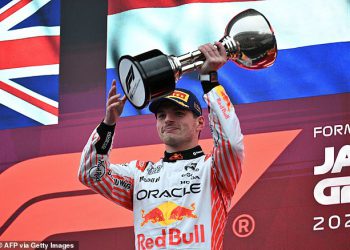 Max Verstappen osvaja japansku Grand Prix s performansama Masterclass – jer je Lando Norris prisiljen naseliti se drugo