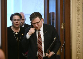 Mike Johnson Scuttle Maga Glasanje proračuna nakon što Mike Johnson ne uspije pobijediti u nastupima