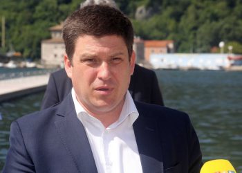 Ministar Butković uručuje milijunske ugovore za sufinanciranje projekata lučke infrastrukture i pomorskog dobra