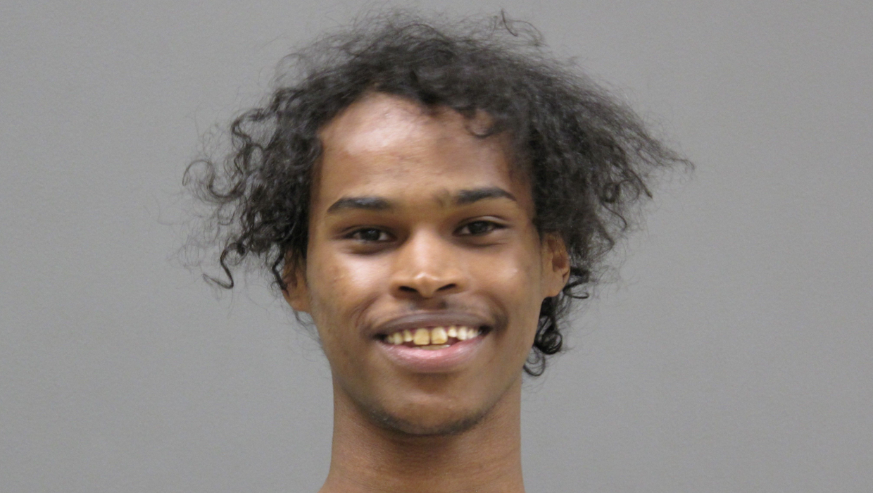 Mohamed Adan Mohamed uhićen je zbog krađe, ali vlasti su se kasnije bojale da bi mogao crtati 