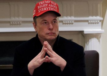 Može li Musk ispuniti obećanja o jeftinom modelu Tesle i robotaksijima?