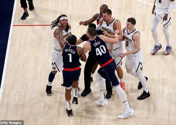 NBA doigravanja izbiju u ludilo dok Clippersov James Harden odustaje od Nuggets Stars