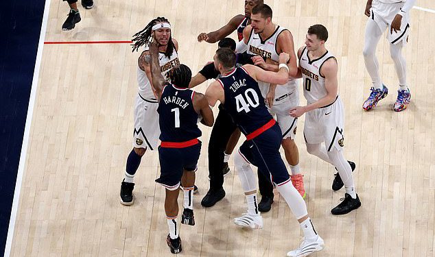NBA doigravanja izbiju u ludilo dok Clippersov James Harden odustaje od Nuggets Stars