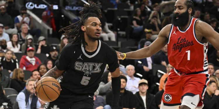 NBA, dvorac Rookie godine 2025: Nagrada za igru ​​San Antonio Spursa