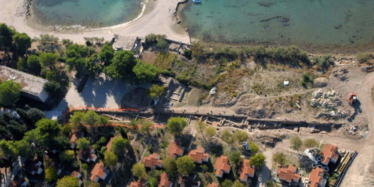 NEVJEROJATNO OTKRIĆE NADOMAK SPLITA Nećete vjerovati što se krije ispod površine mora: “Ljudi se tamo kupaju i vjerojatno ne znaju da je to ispod njih”