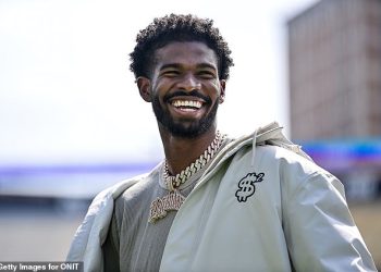 NFL Shedeur Sanders NFL Nacrt Noćna mora nastavlja se kao poniženi QB izlazi iz trećeg kruga u najgorem slajdu u povijesti … Unatoč Trumpovom zahtjevu