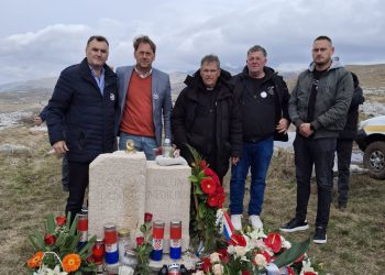 Na Dinari obilježena 30. godišnjica pogibije heroja 126. brigade HV-a