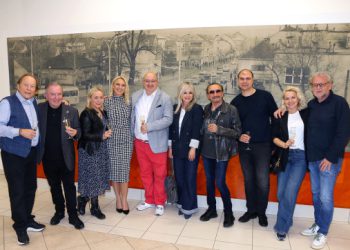 Nagrađen dugim aplauzom: Film o Dubrovačkim trubadurima prikazan u Zagrebu (FOTO)