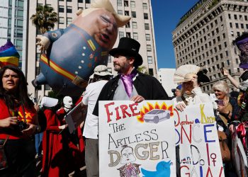 Najbolji znakovi iz protesta koji su demantirali Trumpovu administraciju