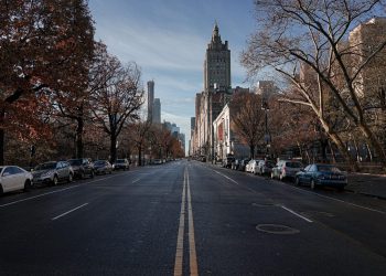 Najveći pad od koronakrize: Na Wall Streetu izbrisano 2.400 milijardi dolara