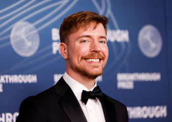 Navijači Mrbeasta ostavili su ogorčene i tražeći povrat nakon događaja u Las Vegasu