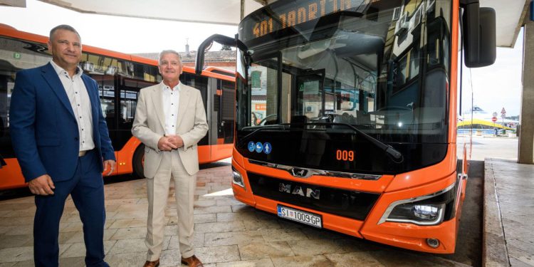 Nije Calypso, nego narančasti bus za Jadriju: od sutra vozi cijelu godinu, a više linija dobila su i druga naselja