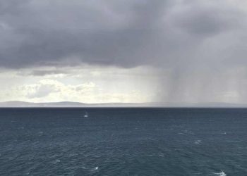 OČEKUJTE NEVRIJEME Jako i olujno jugo poslijepodne će oslabiti, na cijelom Jadranu povremena kiša s grmljavinom