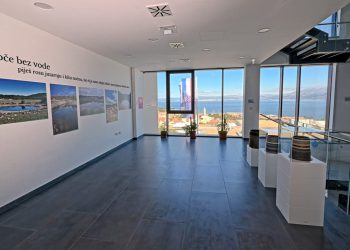 OTOK BEZ VODE Priča o vodi na otoku Braču