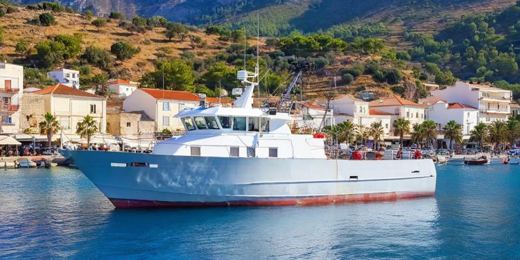 Objavljeni natječaji za zamjenu motora i kupnju plovila za mlade ribare