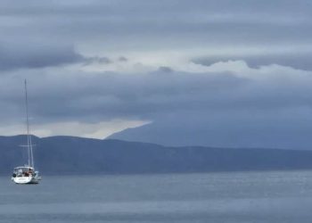 Oblačno s mogućim pljuskovima poslijepodne, puhat će umjeren lebić
