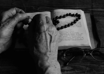 Očuvajmo ove molitve od zaborava: Molitve naših baka kroz veliki tjedan