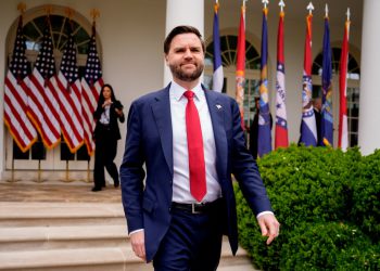 ‘Osjećamo se dobro’: Vance inzistira na tome da bi tržište implozije mogla biti i gore nakon najave šoka Trumpove tarife