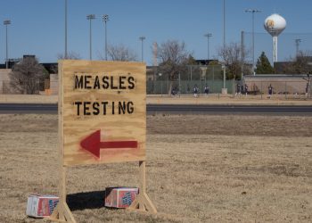 Otjecanje ospica tvrdi život drugog djeteta dok se epidemija i dalje širi