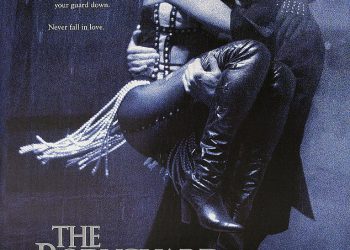 Otkriveno: Taylor Swift spreman je igrati ulogu Whitney Houston u remakeu tjelohranitelja … kao što insajderi otkrivaju nade da će najveća zvijezda Hollywooda biti njezin ljubavni interes