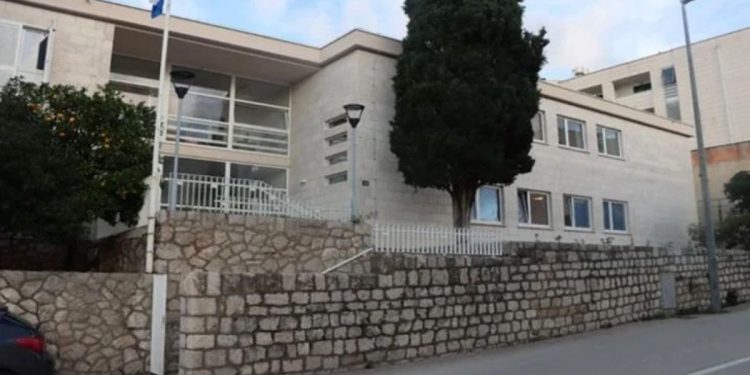 Ove godine na području PU dubrovačko-neretvanske izdano gotovo 4 tisuće radnih dozvola