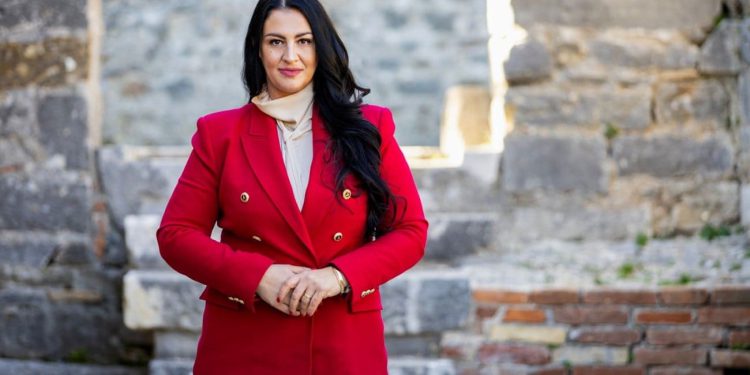 PNUSKOK priveo supruga Ivane Ninčević Lesandrić zbog nelegalne kuće