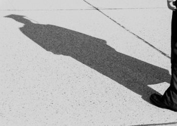 PRESUDE U AFERI LAŽNIH DIPLOMA Visoka škola iz Mostara kažnjena s 50.000 KM