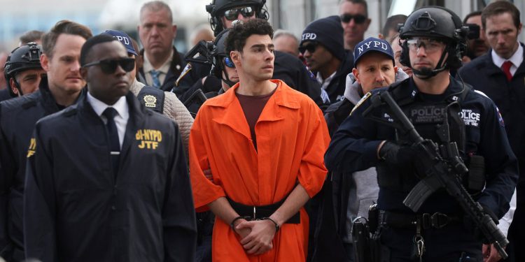 Pam Bondi traži smrtnu kaznu za Luigi Mangione u ubojstvu izvršnog direktora UnitedHealthcare