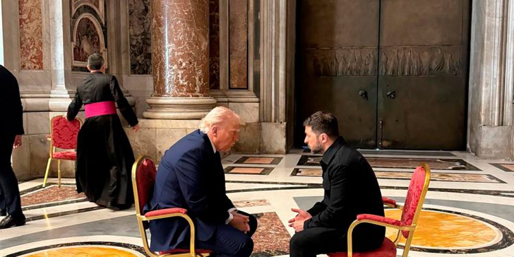 Papa Franjo Funeral Ažuriranja uživo: Pape koji će biti položen na odmor nakon ‘potencijalno povijesnog’ sastanka Trumpa-Zelenskog