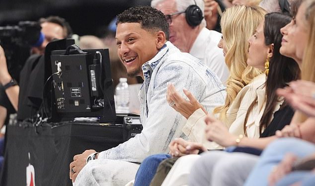Patrick i Brittany Mahomes uživaju u NBA Date Night -u dok Luka Doncic uništava svoje voljene Dallas Mavericks