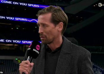 Peter Crouch inzistira na tome da bi dominacija Liverpoola mogla nastaviti ‘dvije ili tri godine’ s potpisivanjem zvijezde jednog suparničkog igrača u Premier ligi
