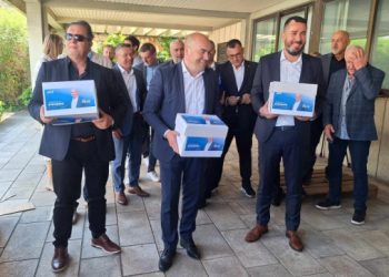 Pezo predao potpise za kandidaturu za župana: “Naša je koalicija pobjednička”