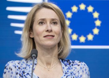 Podijeljen među ‘Koalicija voljnih’ na Ukrajini – EU Top Diplomata – RT World News