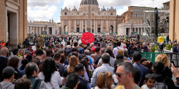 Pogreb Pogreba pape Franjo: Svjetski čelnici da odaju počast kasnom papskom u povijesnoj ceremoniji Vatikana