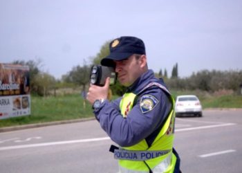 Policija u proteklom tjednu kaznila 361 osobu zbog brze vožnje, a 10 zbog pijane vožnje