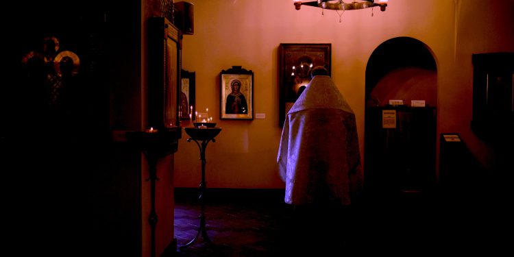 Poruka svećenika ljudima koji negiraju postojanje sotone