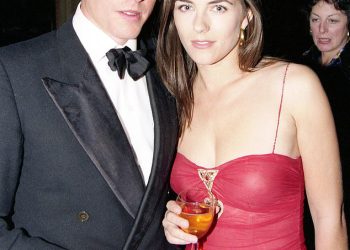 Posljednji stisak Elizabeth Hurley Billyja Raya Cyrusa prekriva ogromna neto vrijednost i posebna veza s Hughom Grantom bivšeg Arun Nayara, pa je li je vjerojatno da će je ostaviti s bokovim srcem?