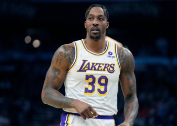 Poslovni čovjek koji je prevario bivšu NBA zvijezdu Dwight Howard od 7 milijuna dolara dobiva 12 godina zatvora