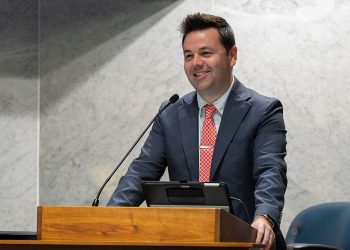 Potpukovnik Indiana, gur. RIPS demokrat ‘Revizionistička povijest’ na tri petine kompromisa