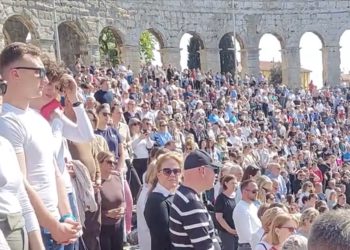Povijesni događaj u pulskoj Areni: ‘Tu gdje su mučeni kršćani, molio se križni put’