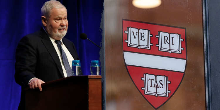 Predsjednik koledža Hillsdale: Harvard bi trebao ‘imati hrabrosti svojih uvjerenja’ i ići sam sam