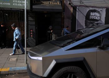 Prihodi Tesle kliznuli na 19,3 milijardi dolara, dobit potonula 71 posto