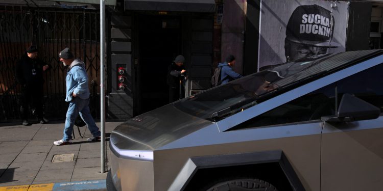 Prihodi Tesle kliznuli na 19,3 milijardi dolara, dobit potonula 71 posto