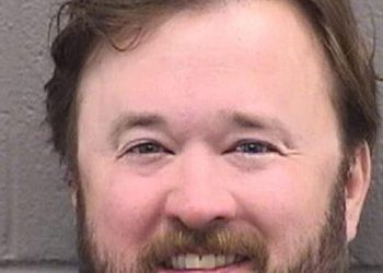 Problematična bivša dječja zvijezda Haley Joel Osment prekida svoju tišinu o korištenju šok rasne lutke tijekom uhićenja