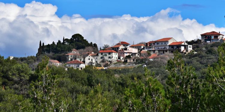 Proljetna šetnja Čiovom – uz šetnju se i dokumentira prostorna devastacija uzrokovana suludom izgradnjom!