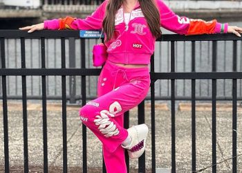 Provokativna djevojka Billa Belichicka Jordon Hudson (24) tiho je prikupila carstvo nekretnina u iznosu od 9 milijuna dolara otkako se spojila sa 73-godišnjom sportskom legendom