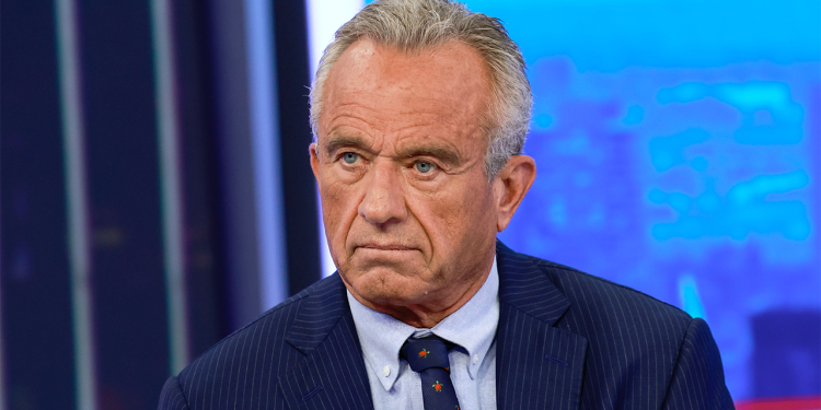 RFK Jr. Suočava se s ‘Deep State’ na FDA, poziva agenciju ‘čarapa lutka’ industrije: Izvještaj