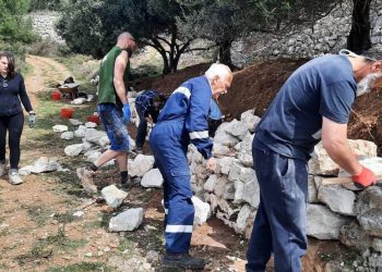 Radionica suhozidne gradnje “Učimo suhozide” na Mljetu