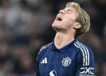 Rasmus Hojlund se nakon katastrofalnog prikaza u Lyonu prisiljava pod svjetlosnim potomstvom … Dakle, to je ono što treba učiniti kako bi spasio svoju karijeru u Unitedu